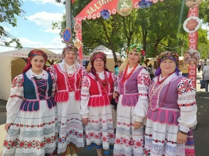 Ельские артисты зажигают на «Славянском базаре в Витебске»