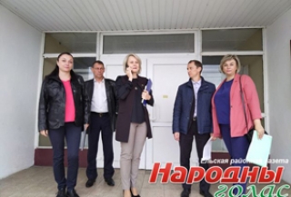Депутаты Ельского райсовета посещают торговые объекты в аг. Добрынь